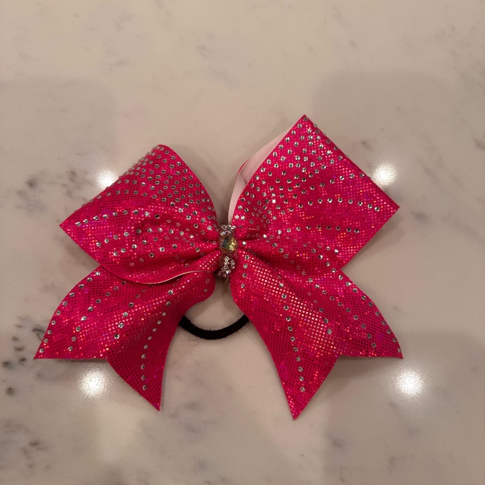 Cheer bow